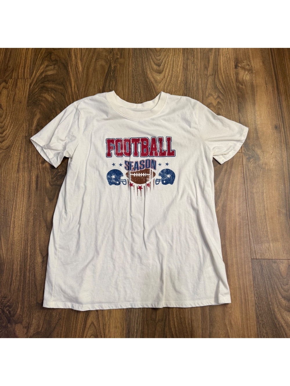Maurices Football Season Graphic T Shirt Womens Large White Short Sleeve Tee